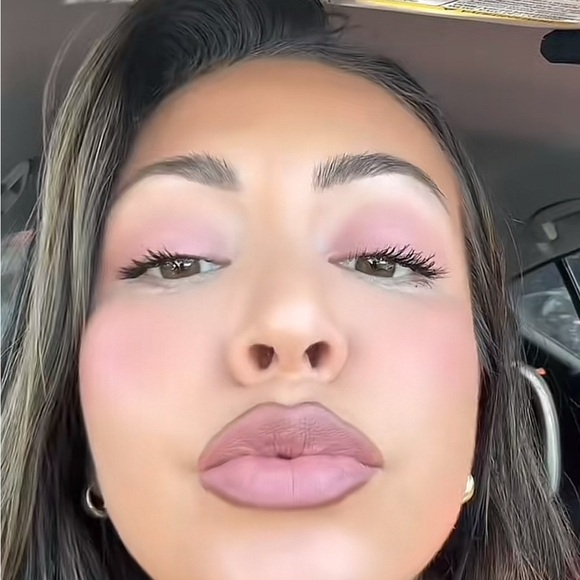 ‼️ LAST ONE 💋 VELVET TEDDY a M·A·CXIMAL SILKY MATTE LIPSTICK. RETAIL $25.  **NEW - Picture 6 of 14